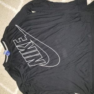 Black Nike tshirt long sleeve